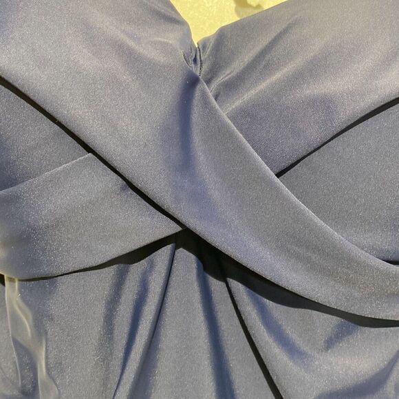 Catherine Malandrino Women's Navy Twisted Ruched Bandeau Swimsuit Sz Medium NWT - Picture 3 of 8